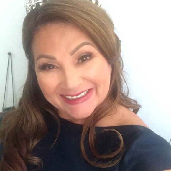 Meet your Posher, Linda - Picture 1 of 12